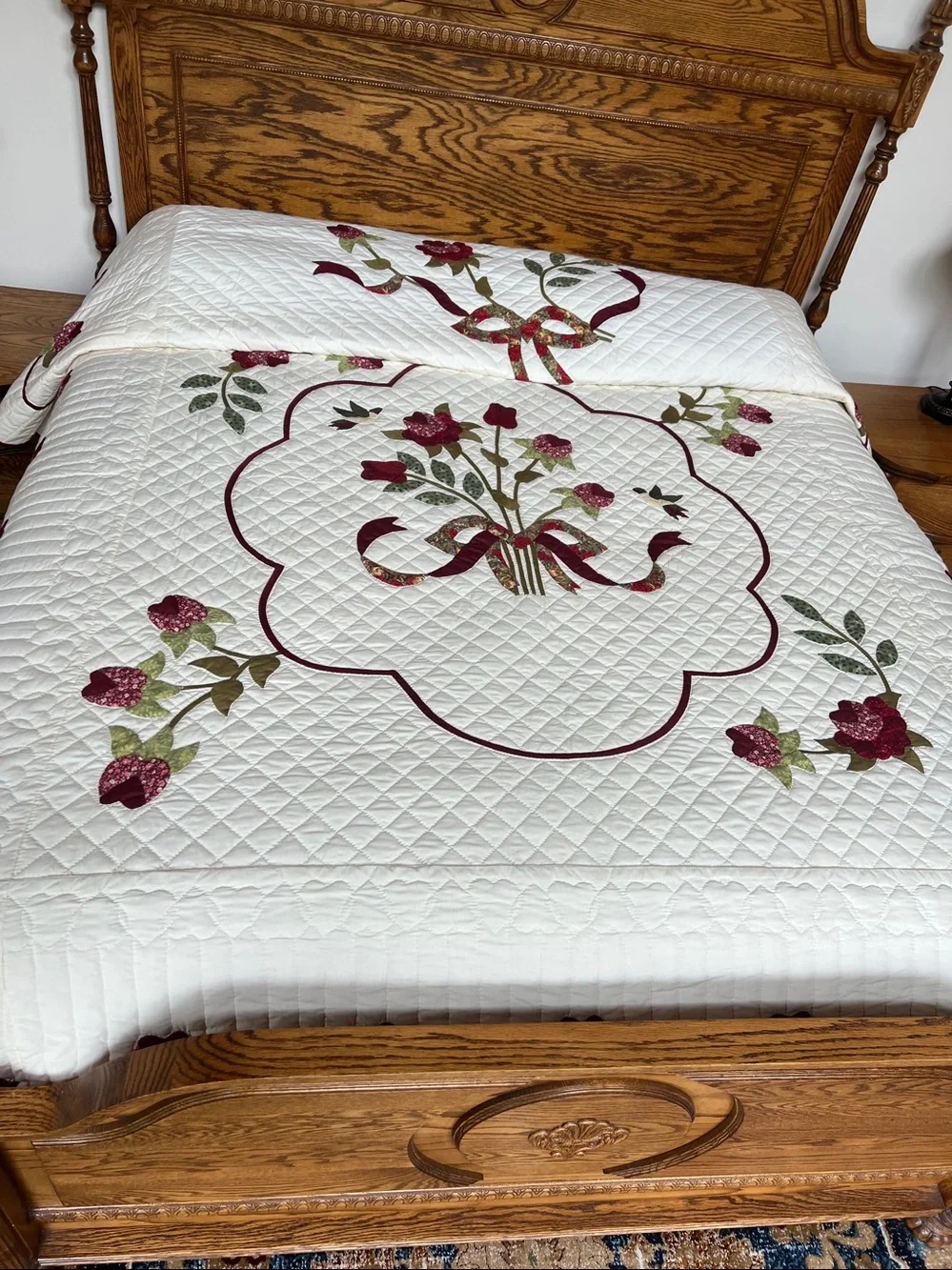 rose of sharon hand Crafted Amish hand sewn quilt Bedspread Floral Appliqué